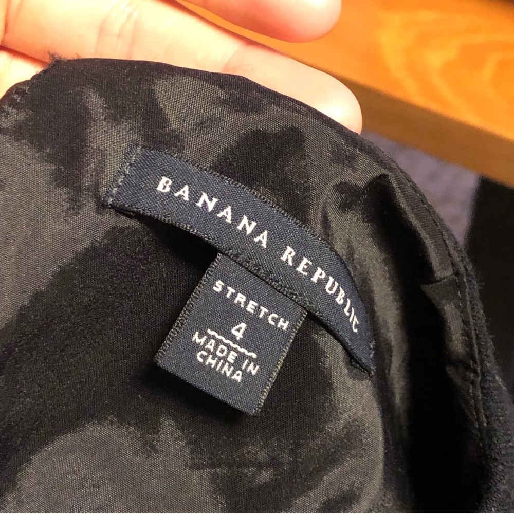 Banana Republic 97% wool sheath dress - Picture 3 of 12